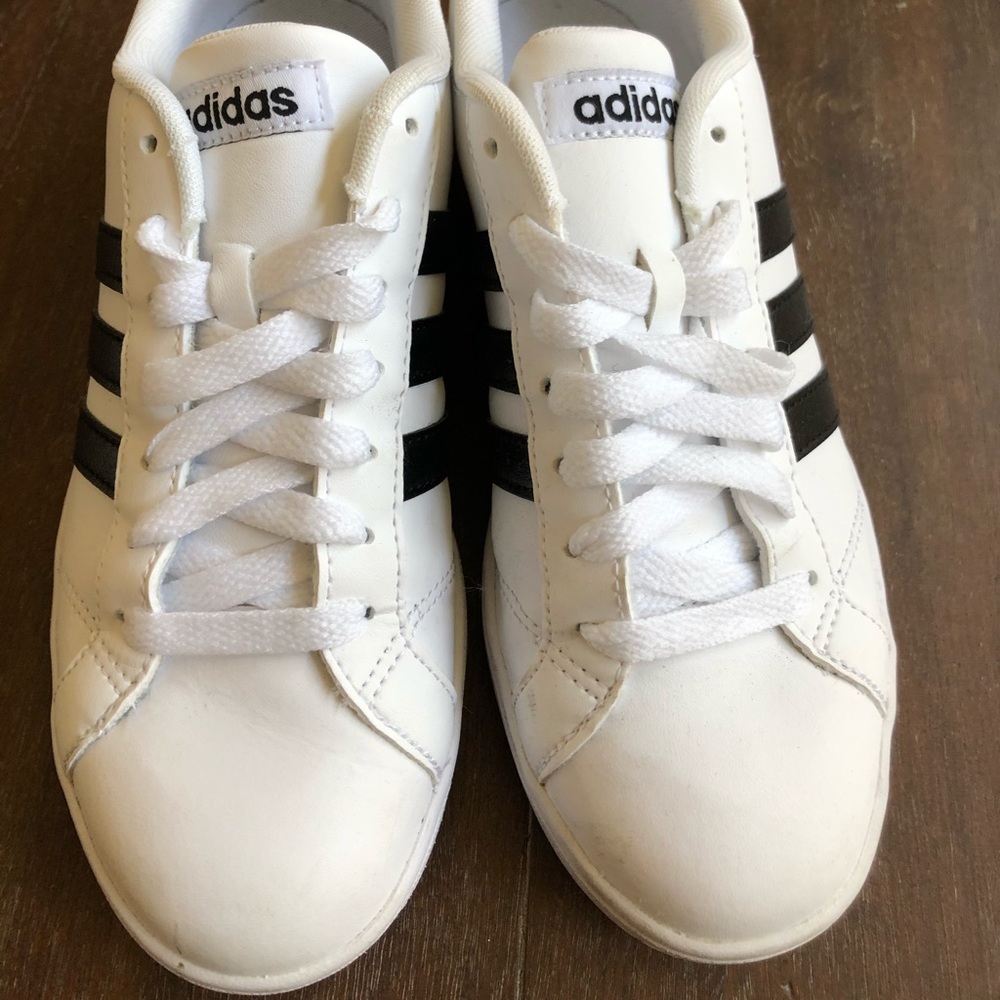 Adidas grand court sneakers